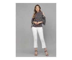 Stylish Floral Tops to Refresh Your Wardrobe with Elegance - 2