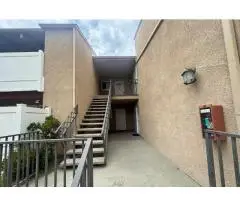 Top floor condo in Porter Ranch for rent