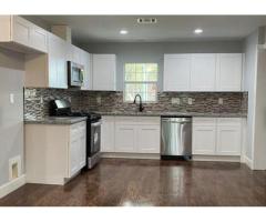Modern 2-Bedroom Flat with Comfort &amp Style Ready to Move In - 3