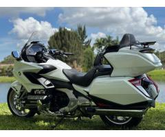 Honda Gold Wing Tour Automatic DCT - 5
