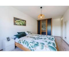 Licht en Ruim Hoekhuis met 4 Slaapkamers, Garage en Tuin in Voorschoten - 4