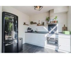 Licht en Ruim Hoekhuis met 4 Slaapkamers, Garage en Tuin in Voorschoten - 5