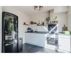 Licht en Ruim Hoekhuis met 4 Slaapkamers, Garage en Tuin in Voorschoten - 5