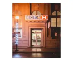 Expert Storefront Sign Maker for Modern Retail Spaces