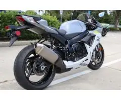 suzuki GSXR - 2