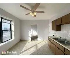 4 bedroom flat situated, Clean and well-maintained. Interested persons, please contact - 6