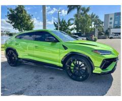 Lamborghini Urus S AWD   Low Kilometer
