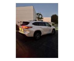 Neatly Used Toyota Highlander XLE - 7