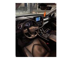 Neatly Used Toyota Highlander XLE - 8