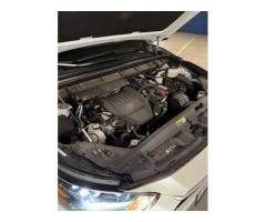 Neatly Used Toyota Highlander XLE - 10