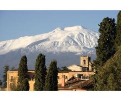 Winter Holidays in Sicily Beaches, Snow & Festive Culture - 2