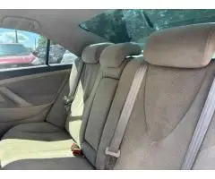 Toyota camry le   , model - 3
