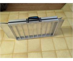 Aluminum wheelchair ramp
