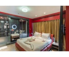 Family-Friendly Suites with Beach Access