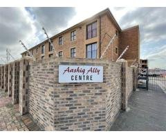 2 Bed Apartment in Grassy Park, Cape Town - 5