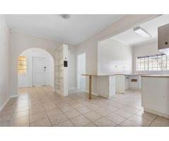 2 Bed House in Claremont, Cape Town