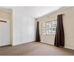 2 Bed House in Claremont, Cape Town - 2