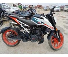 KTM DUKE 125 ( Brand New Condition Bike) (only 1 year used)