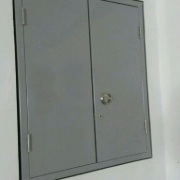 pintu stainless